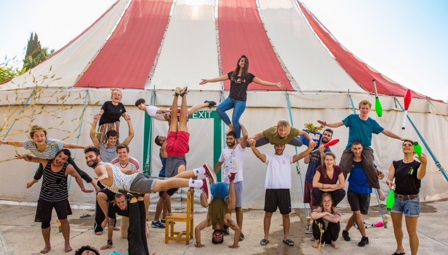 Coverbeeld - Circus zonder Handen.jpg