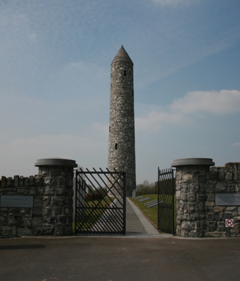 Iers monument Island of Ireland Peace Tower.jpg