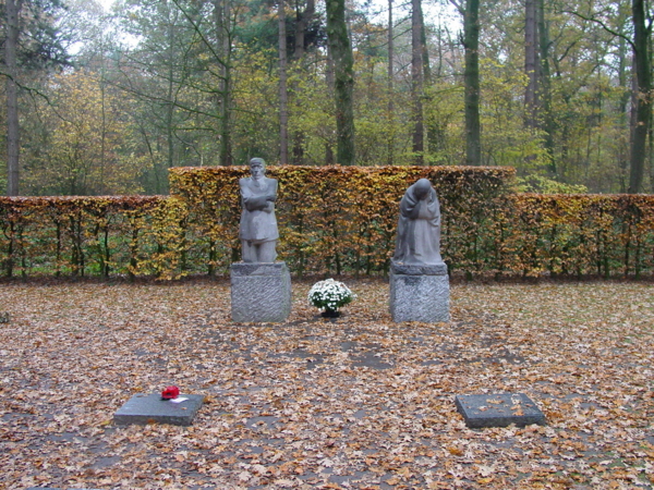 Duitse militaire begraafplaats Vladslo.jpg